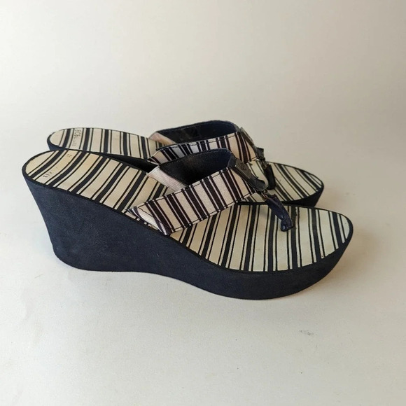 BCBG Paris Sager Wedge Flip Flops - 9 - Picture 6 of 6